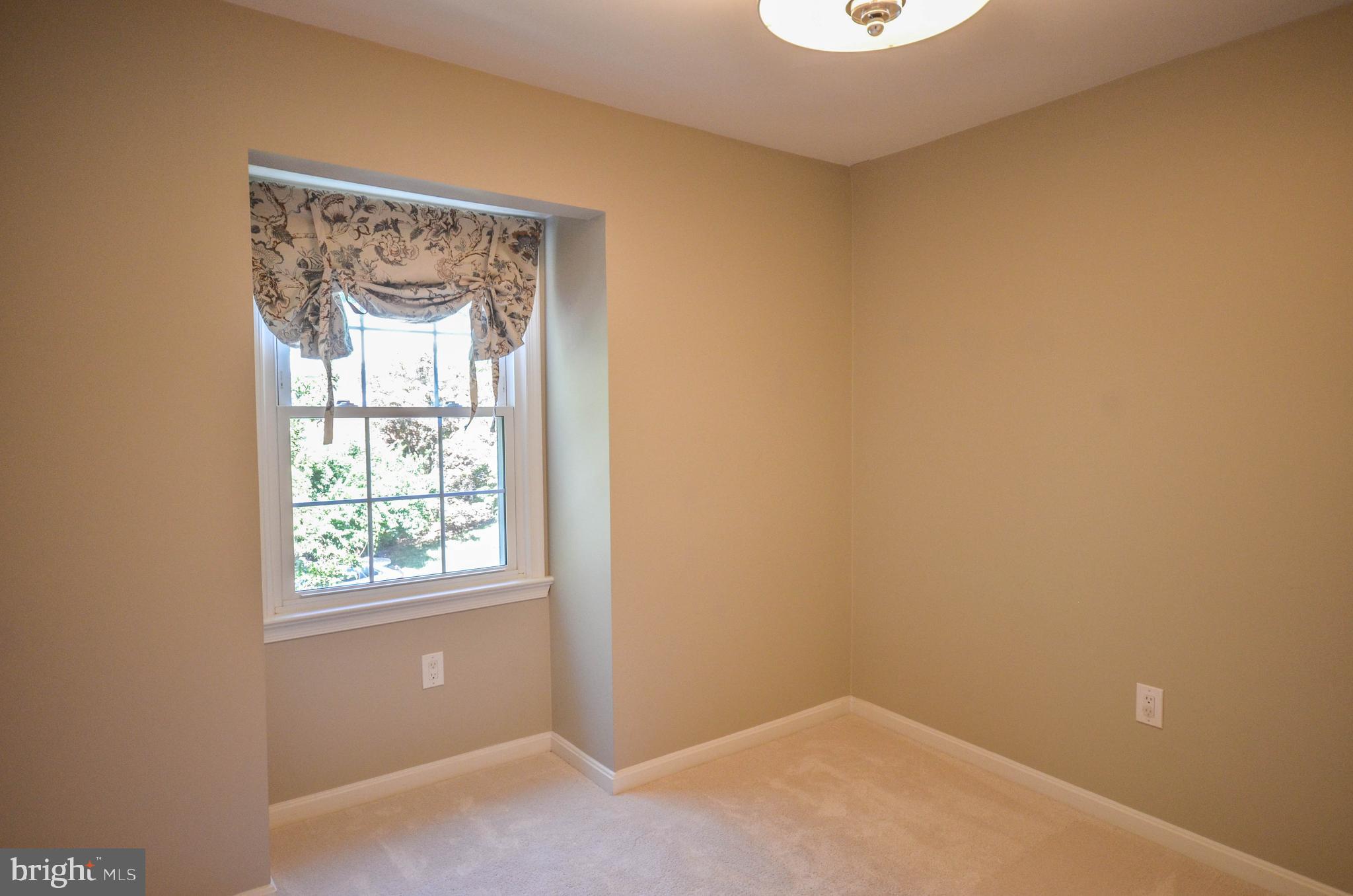 STRATTON COMMONS - Residential Lease