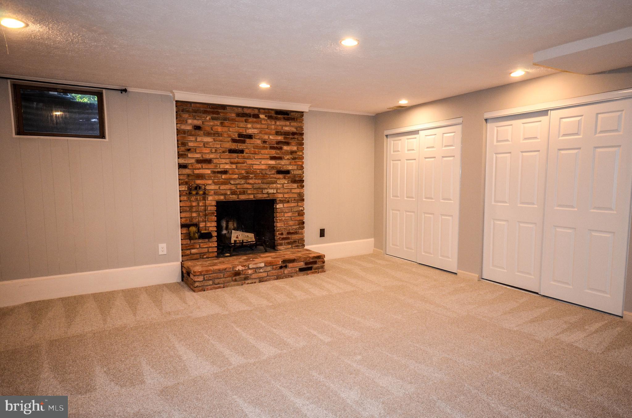 STRATTON COMMONS - Residential Lease