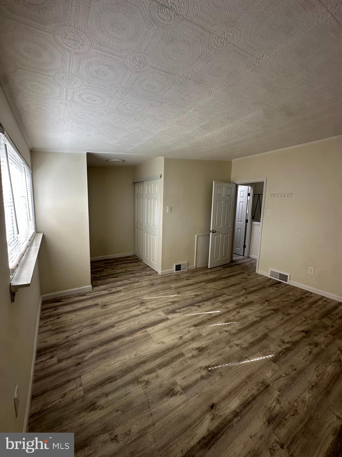 PHILADELPHIA (NORTHEAST) - Residential Lease