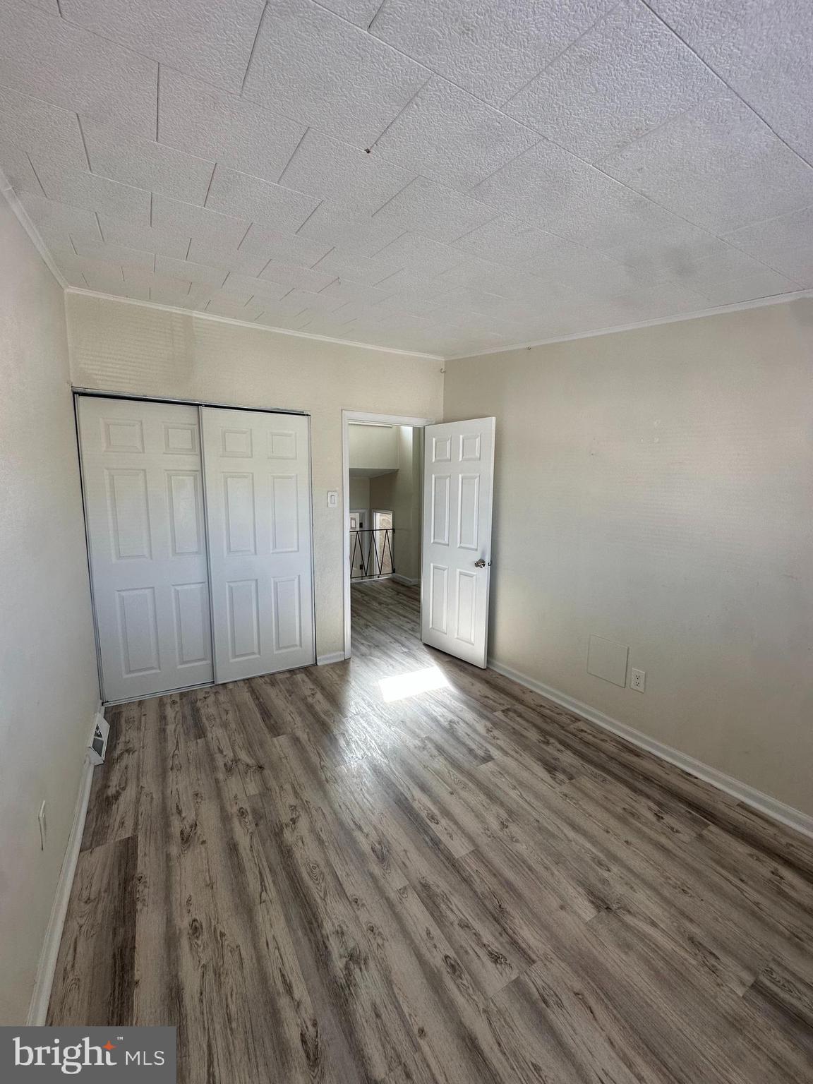 PHILADELPHIA (NORTHEAST) - Residential Lease