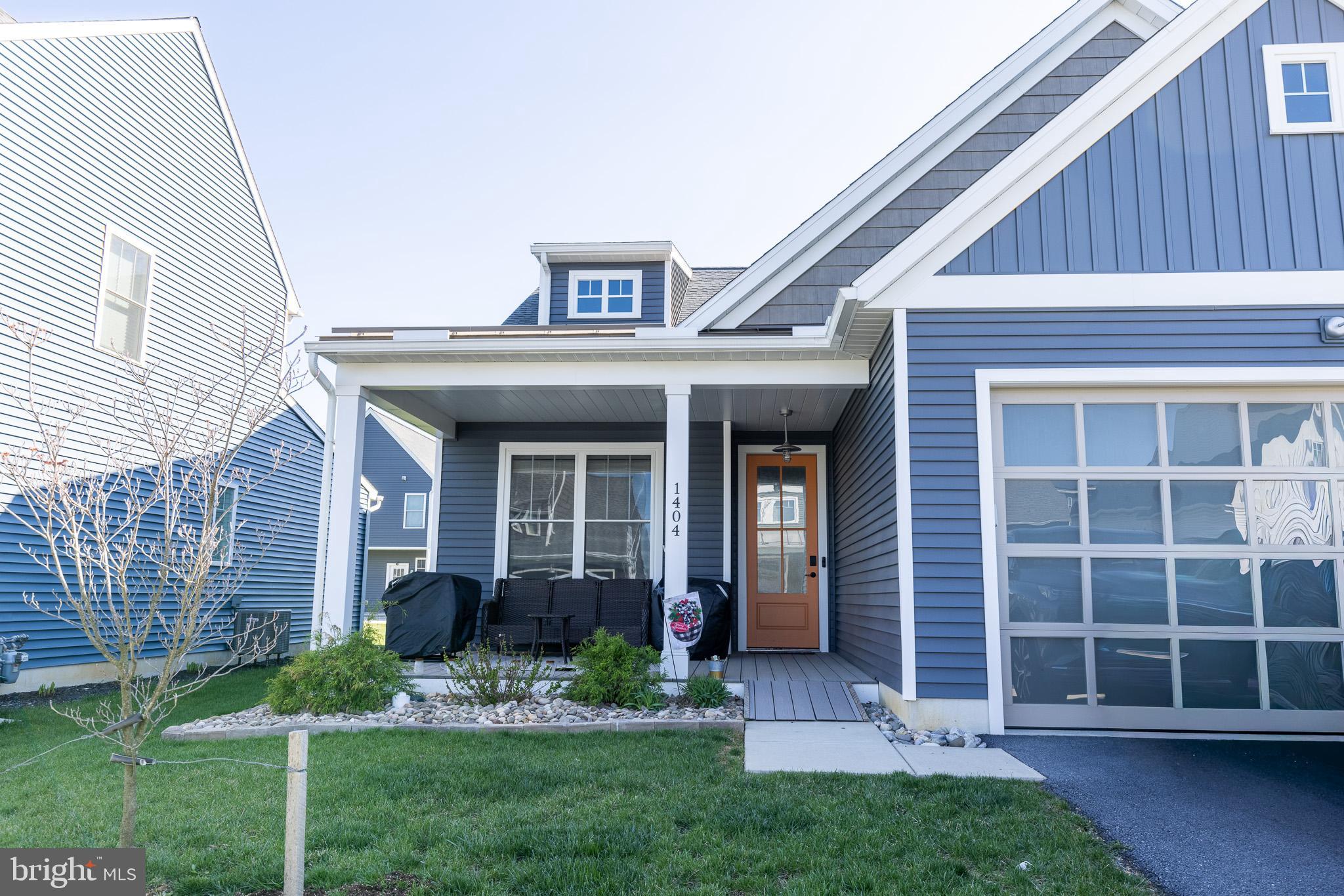 1404 BARRINGTON DRIVE