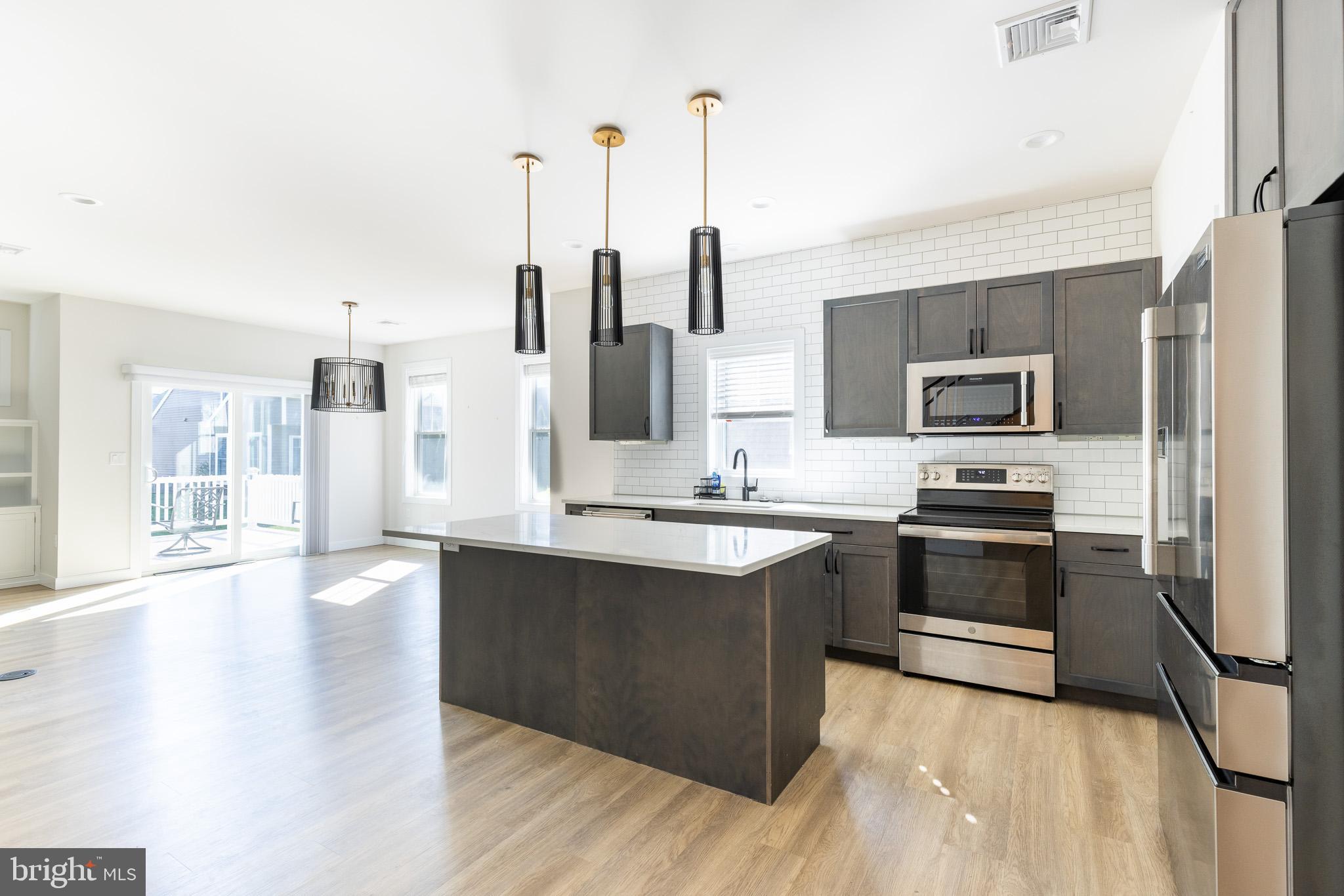 THE GABLES AT ELM TREE - Residential