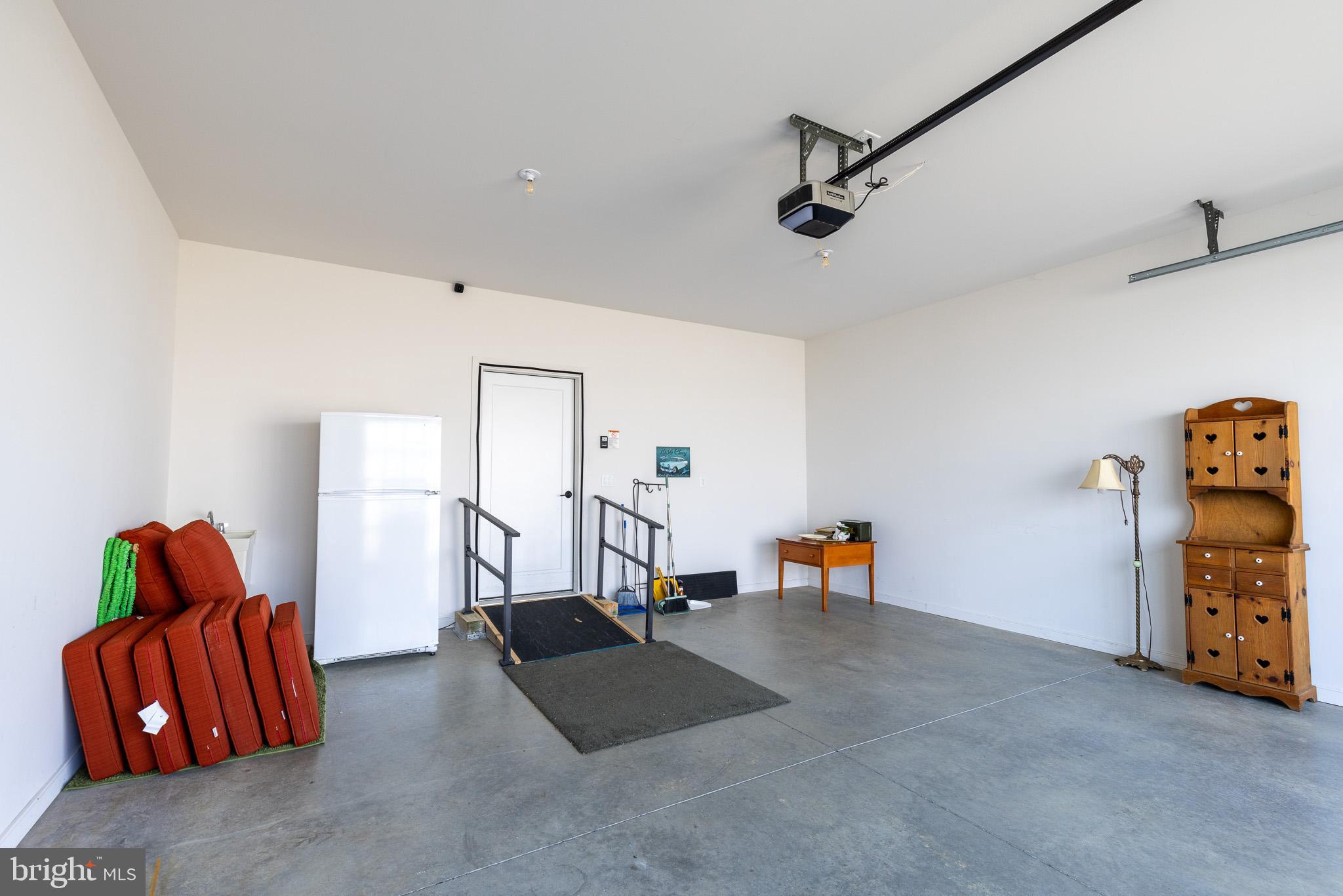 THE GABLES AT ELM TREE - Residential