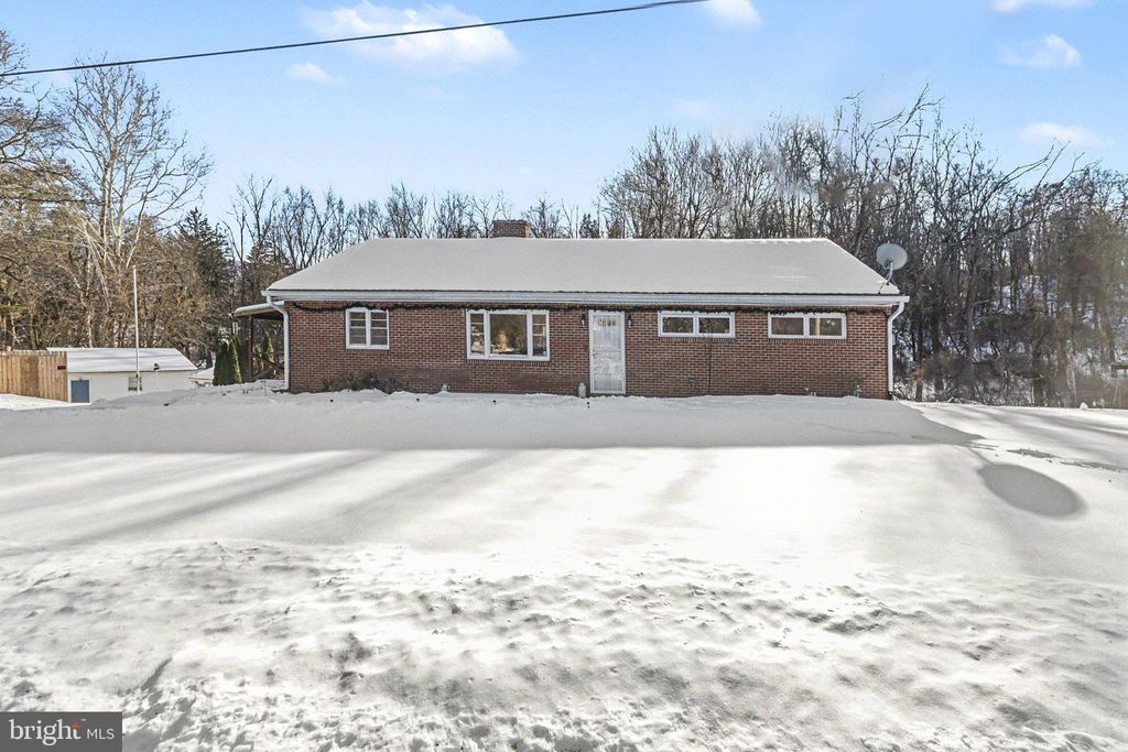 Photo of 908 Red Hill Road, DAUPHIN, PA 17018 (MLS # PADA2056318)