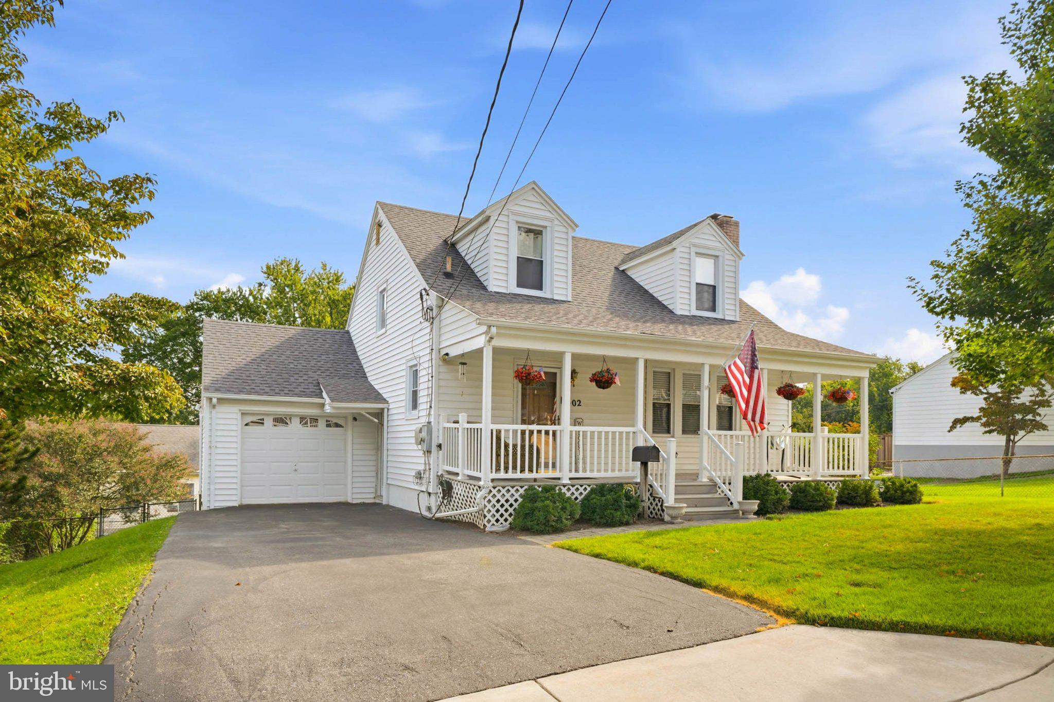402 GRANDIN AVENUE