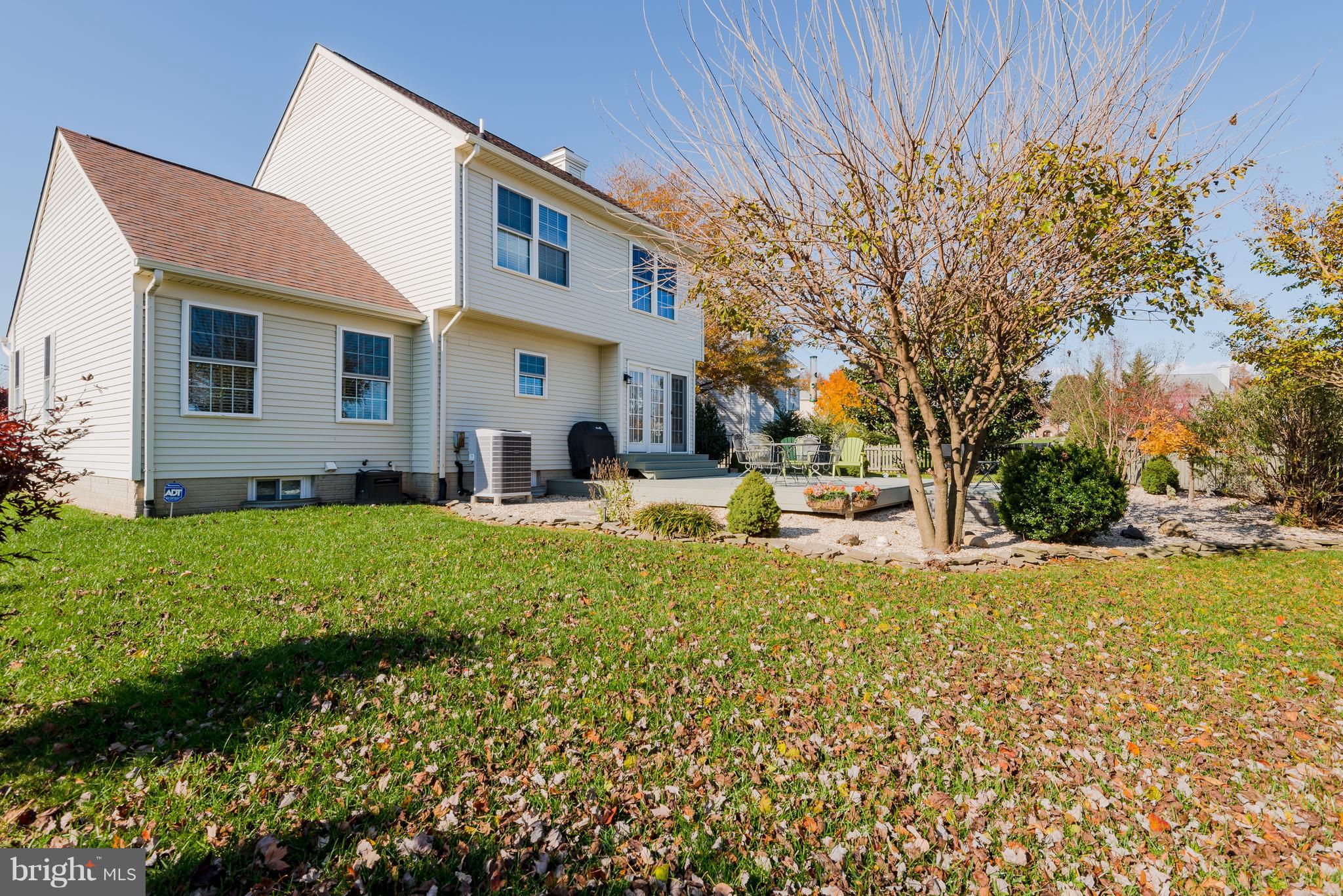 COURTS OF FOUR SEASONS - Residential