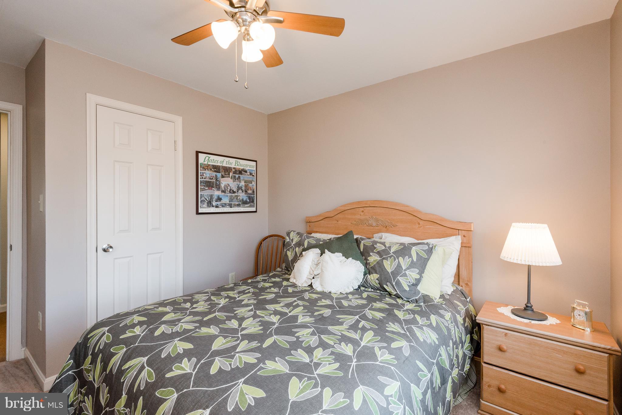 COURTS OF FOUR SEASONS - Residential