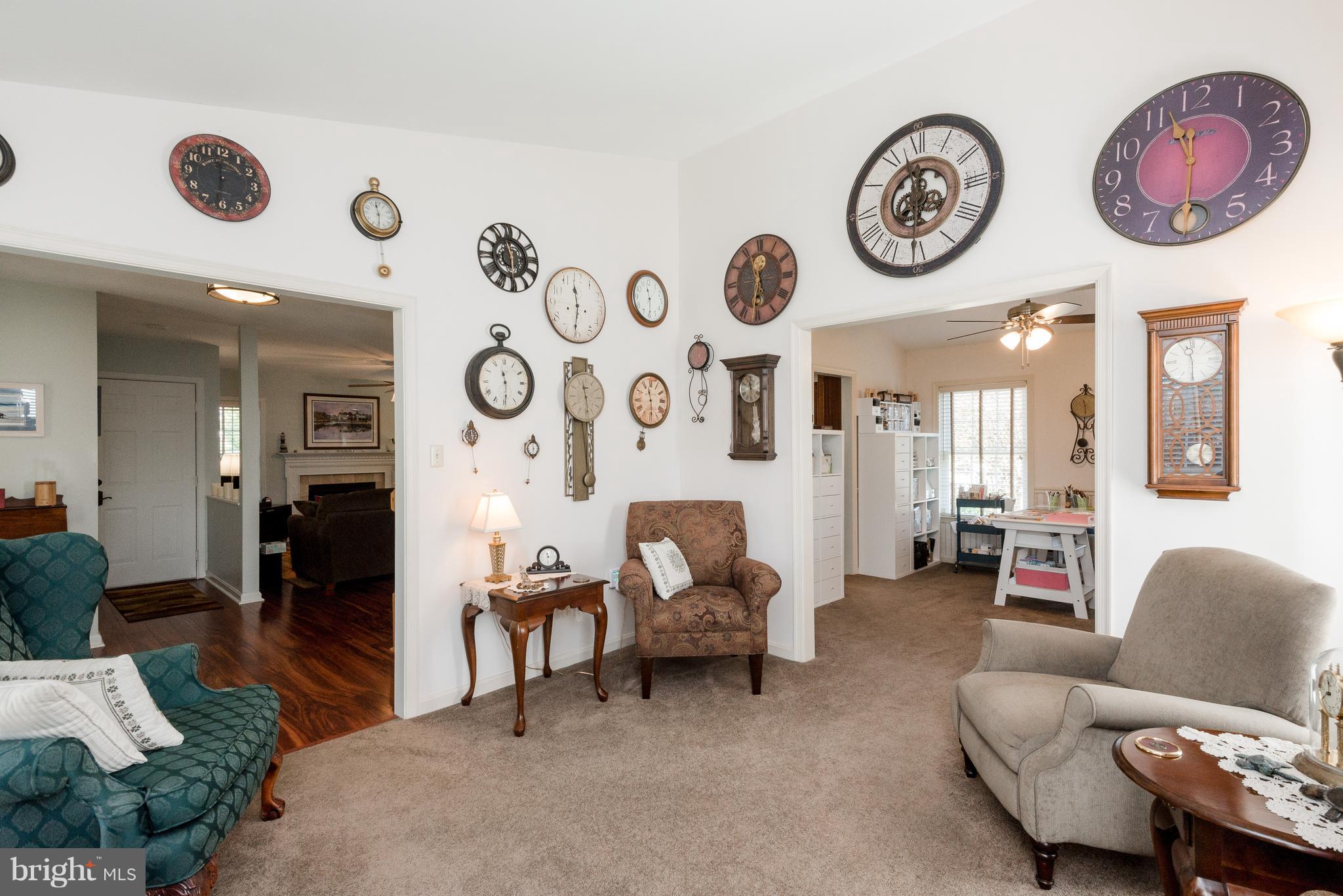 COURTS OF FOUR SEASONS - Residential