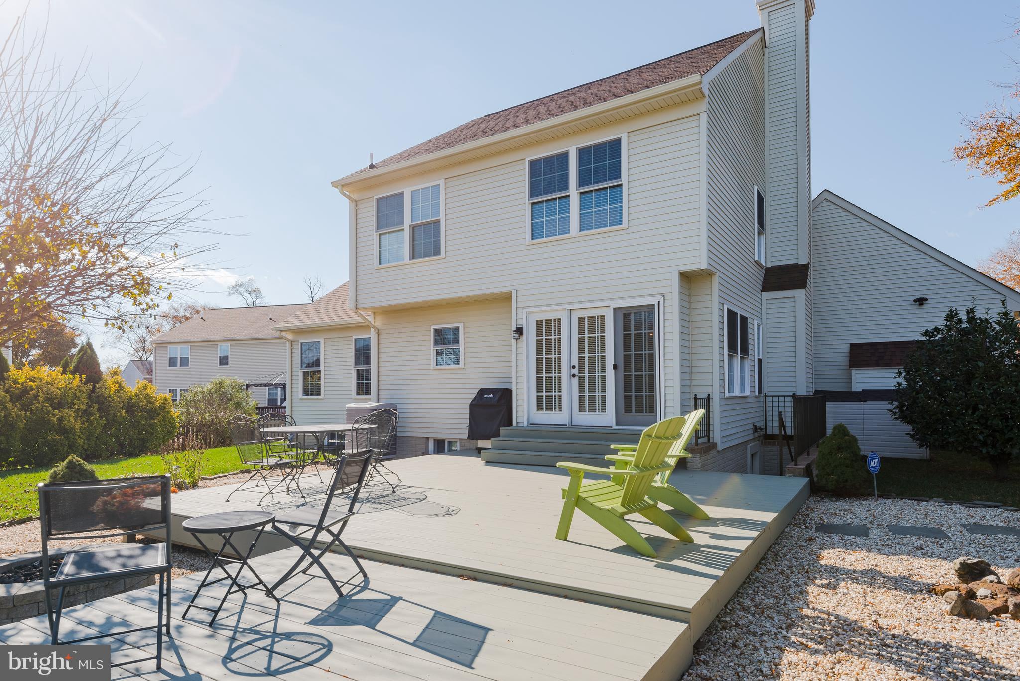 COURTS OF FOUR SEASONS - Residential