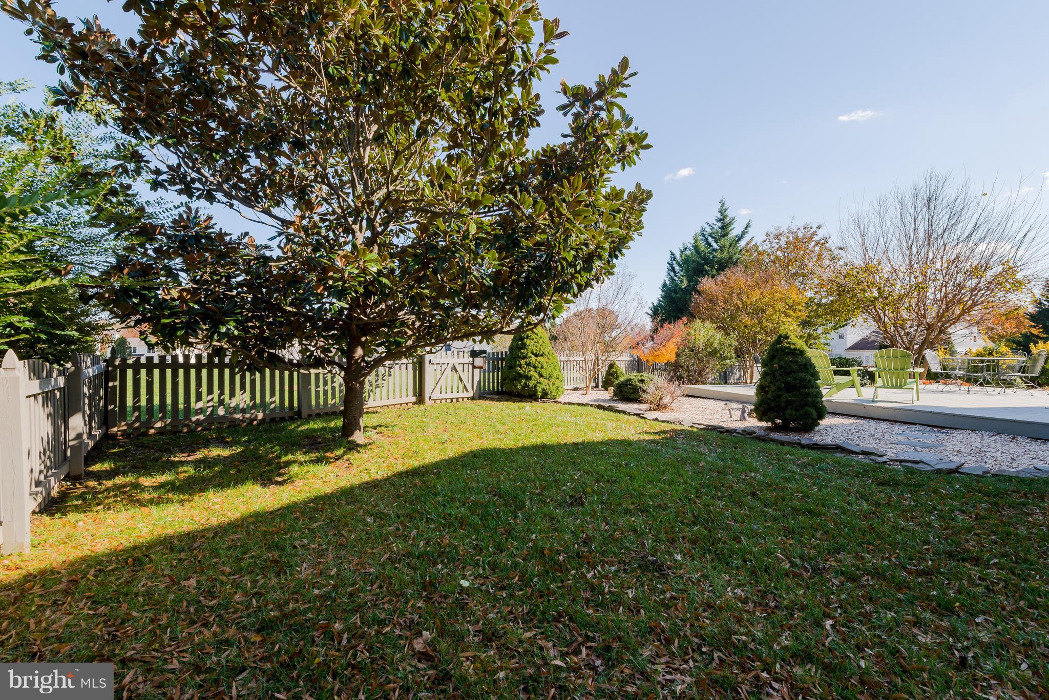 COURTS OF FOUR SEASONS - Residential