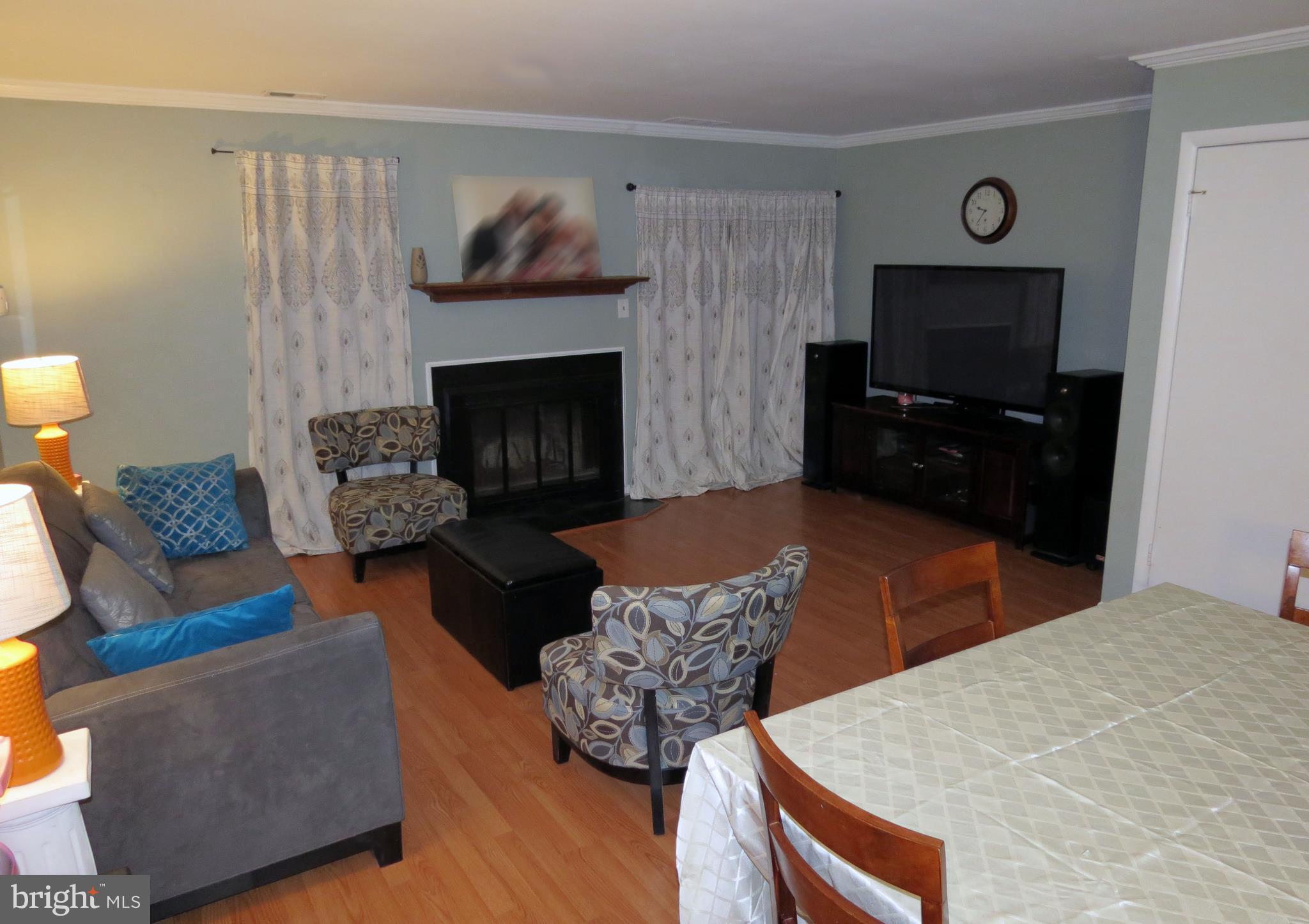 VILLAGE OF PAWNEE - Residential