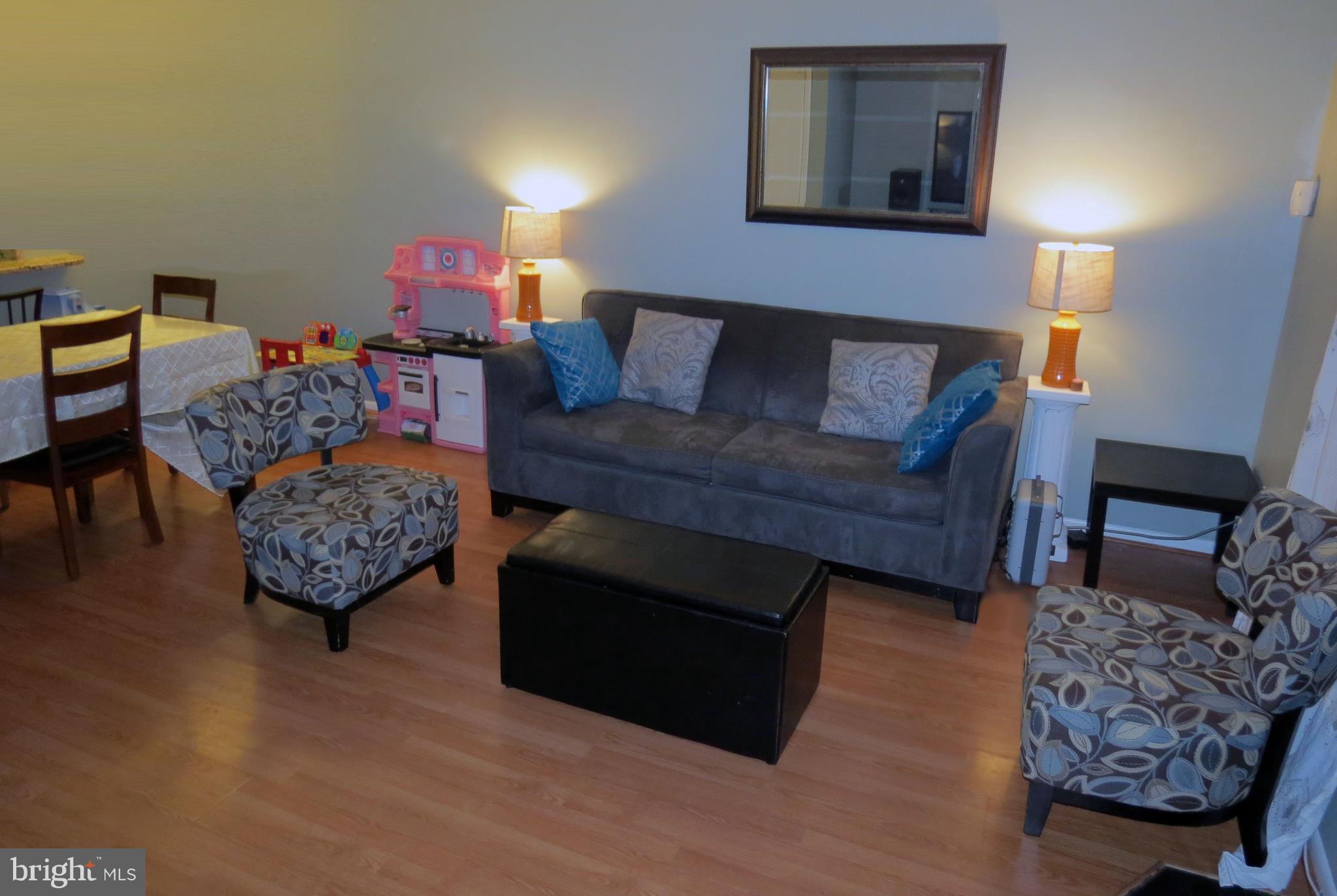 VILLAGE OF PAWNEE - Residential