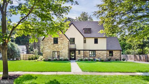 Photo of 909 Augusta Road, WILMINGTON, DE 19807 (MLS # DENC2086384)