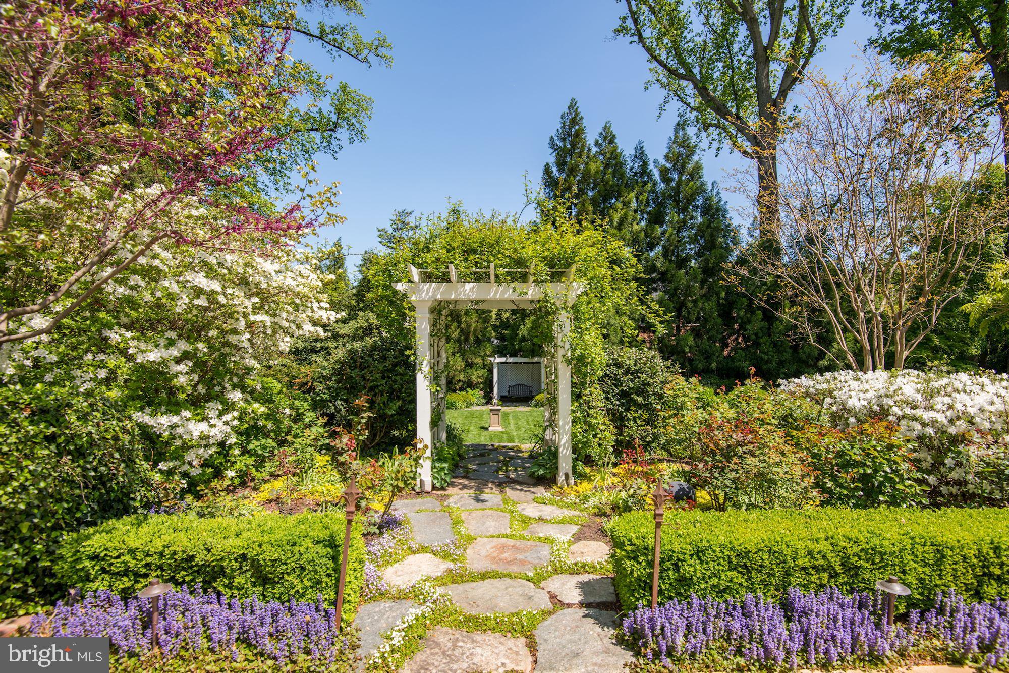 OLD GEORGETOWN ESTATES - Residential