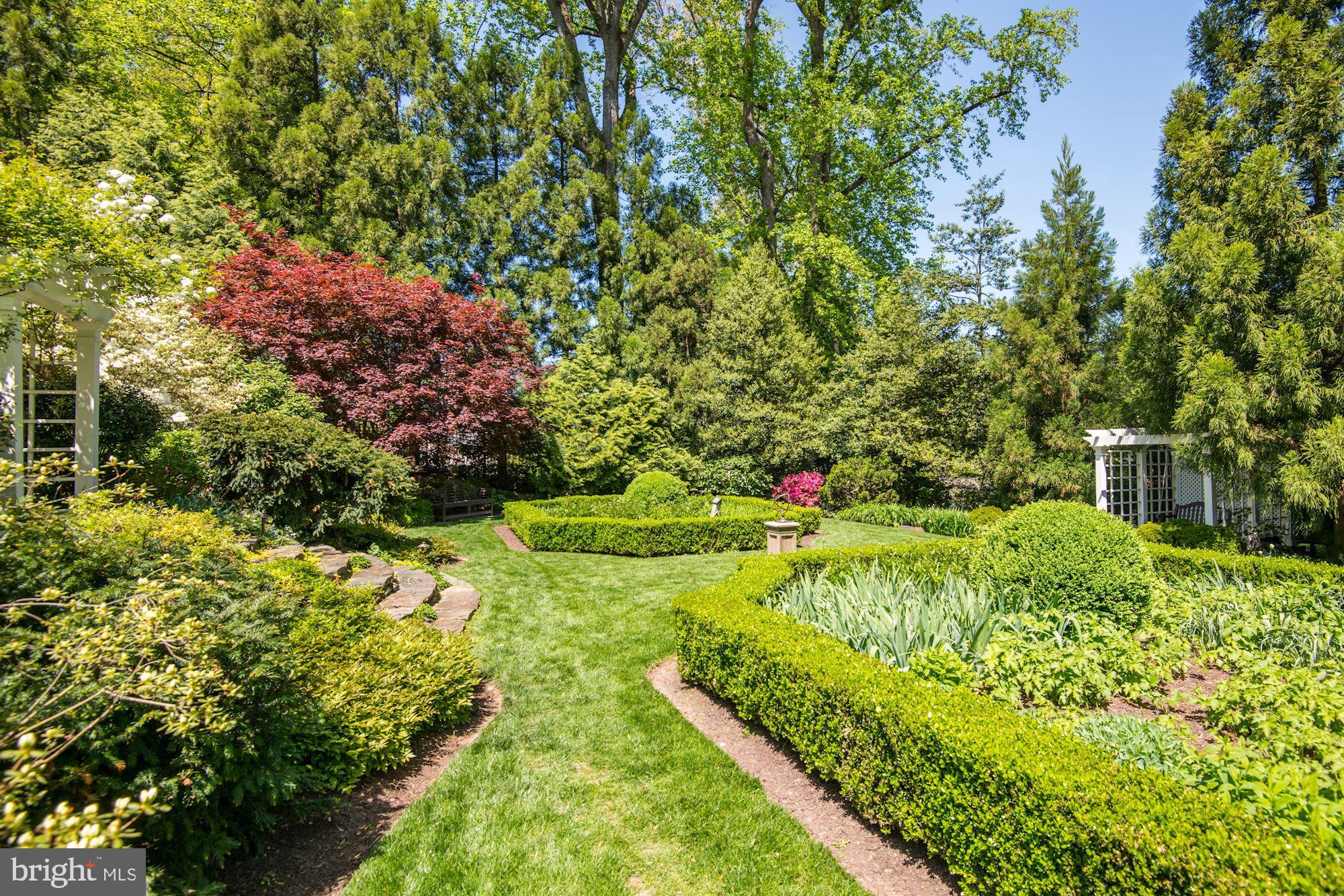 OLD GEORGETOWN ESTATES - Residential