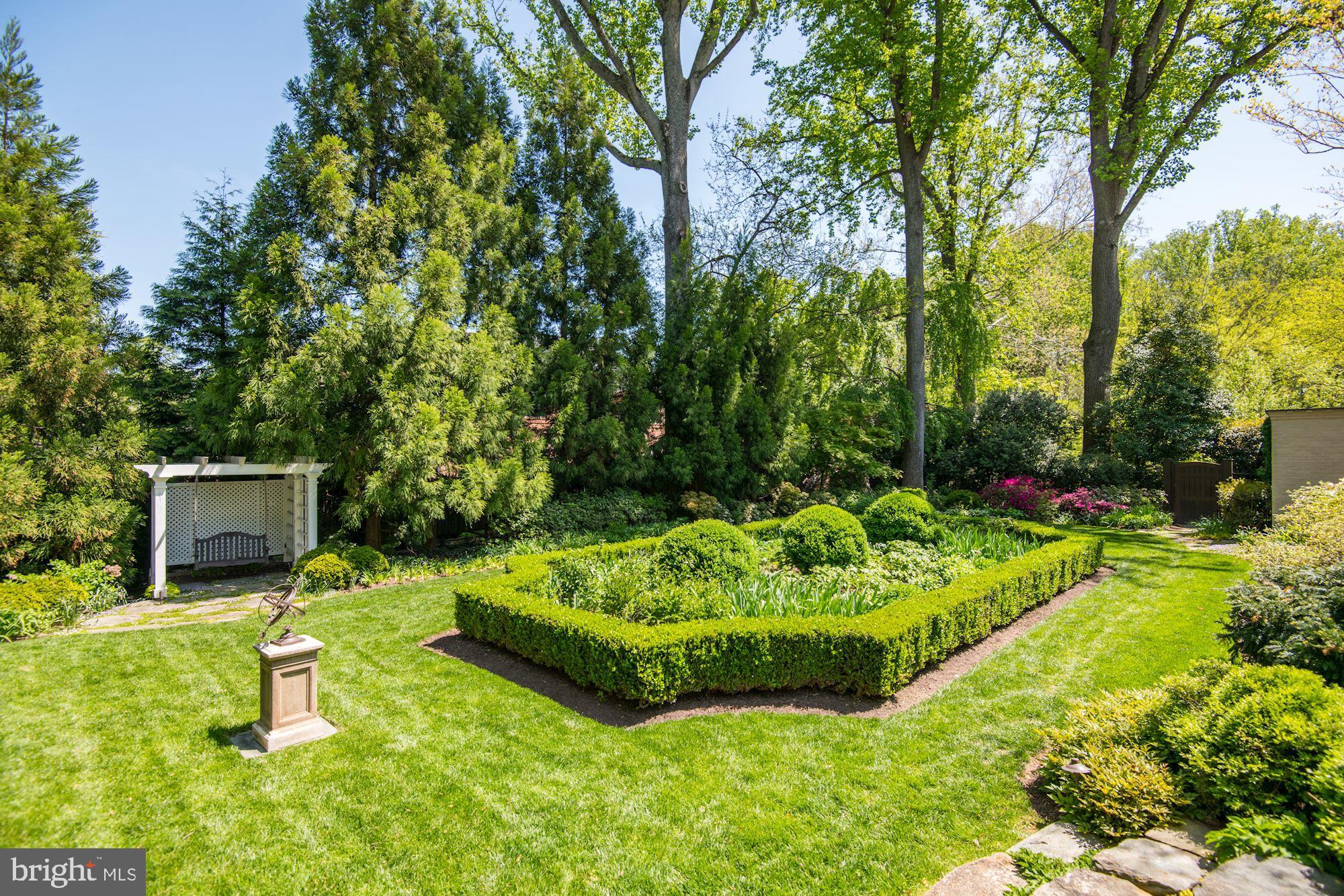 OLD GEORGETOWN ESTATES - Residential