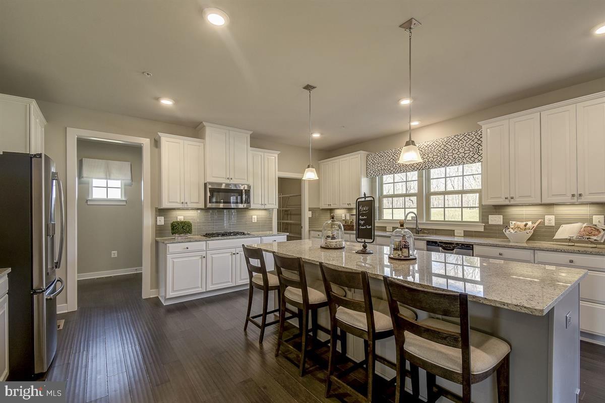 SPRING GROVE - Residential