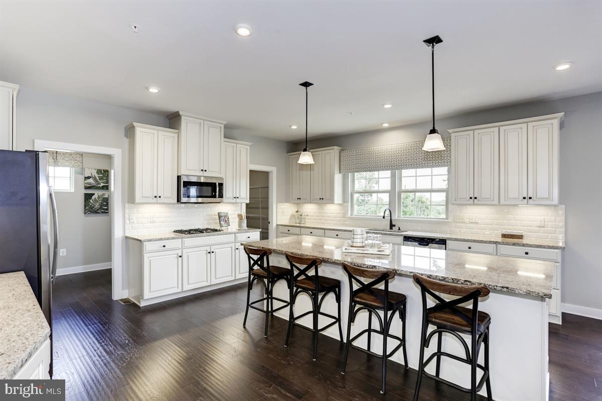 SPRING GROVE - Residential