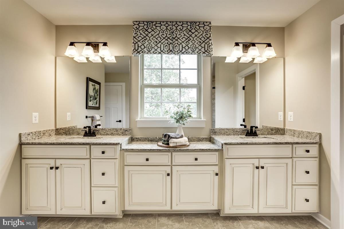 SPRING GROVE - Residential