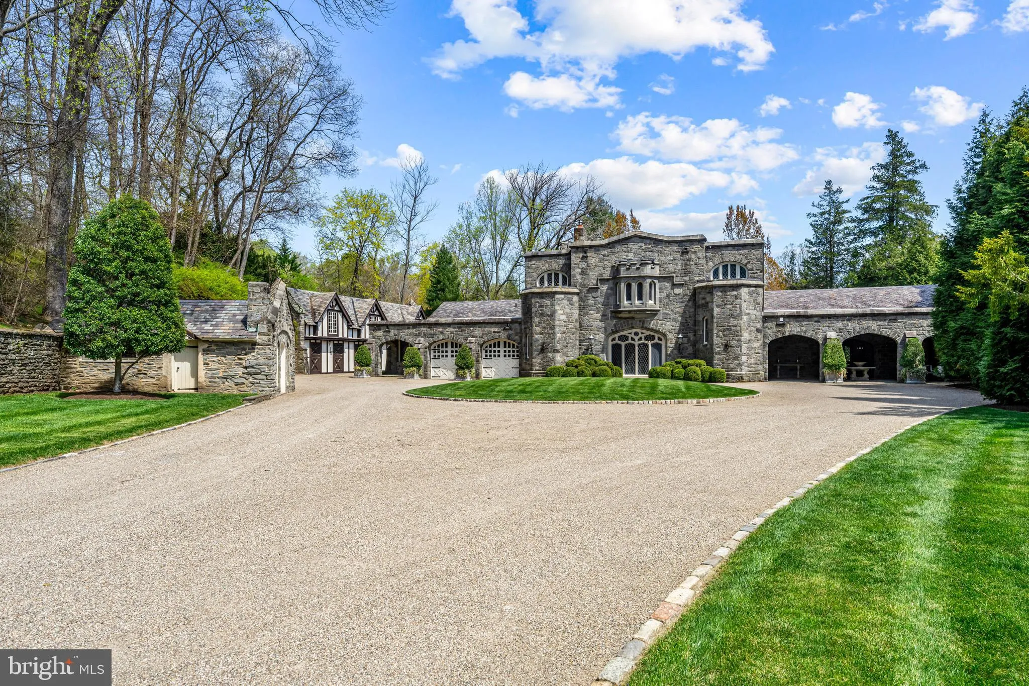 Gladwyne, Pennsylvania 19035, United States, 6 Bedrooms Bedrooms, ,8 BathroomsBathrooms,Residential,Active,204043