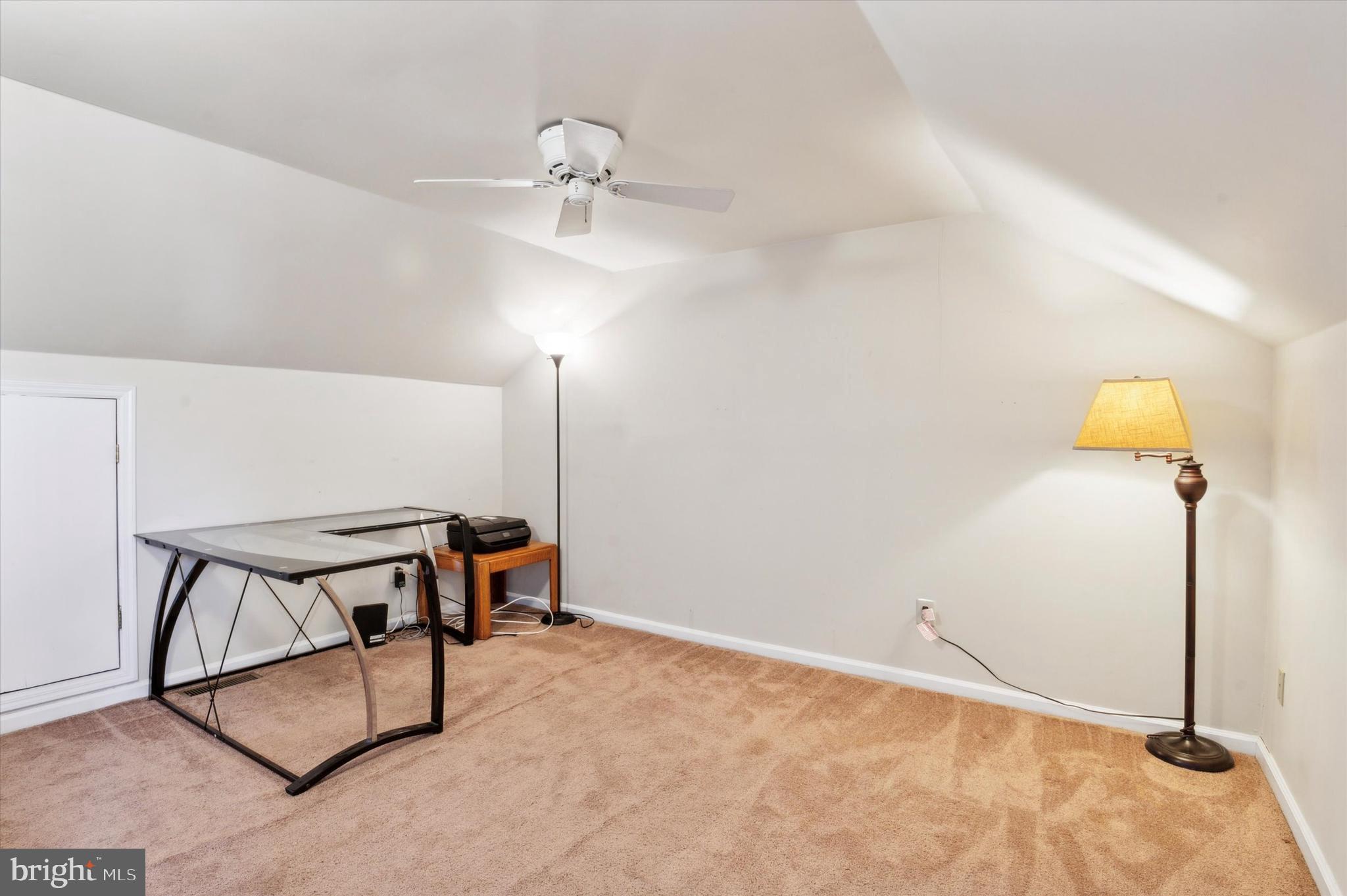 CHERRY TREE KNOLL - Residential