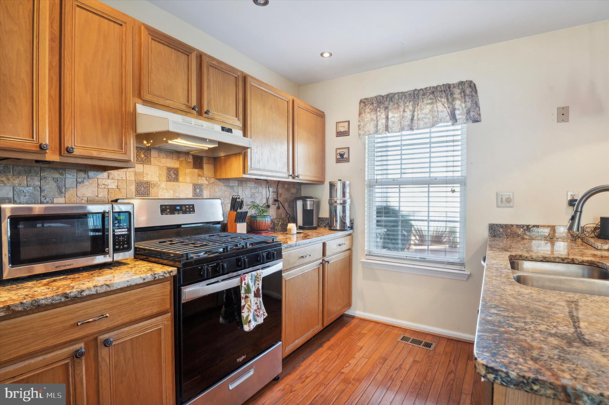 CHERRY TREE KNOLL - Residential