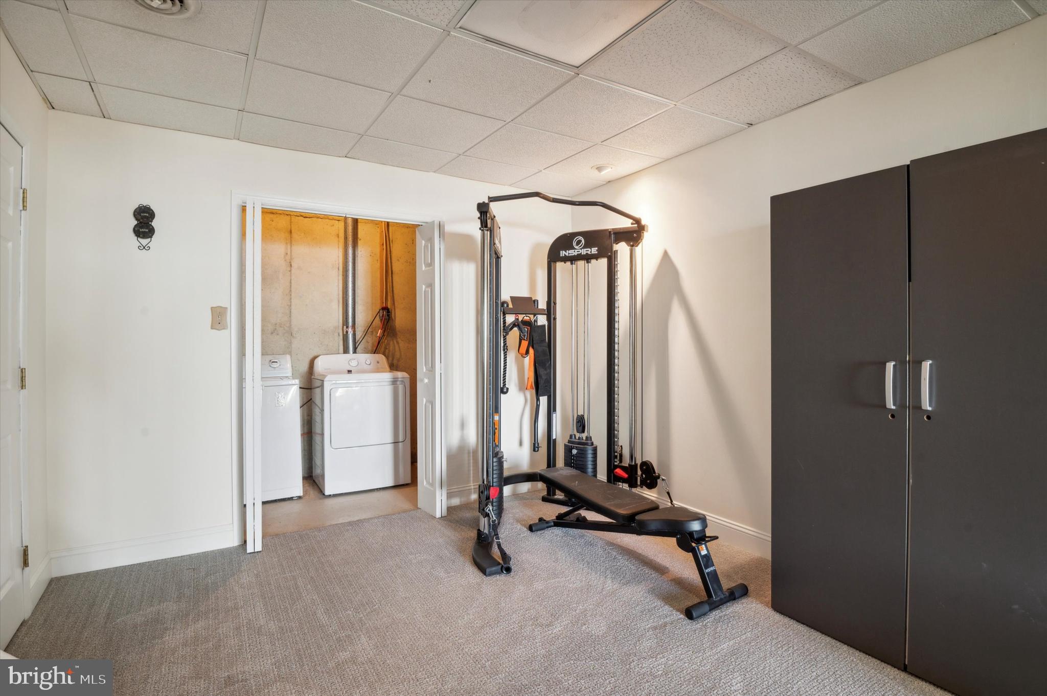 CHERRY TREE KNOLL - Residential