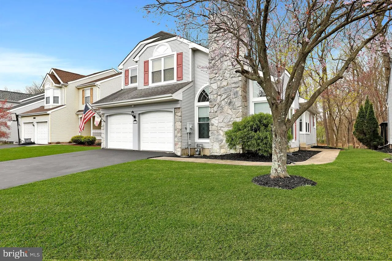 Burlington, New Jersey 08016, United States, 3 Bedrooms Bedrooms, ,4 BathroomsBathrooms,Residential,Pending,104981