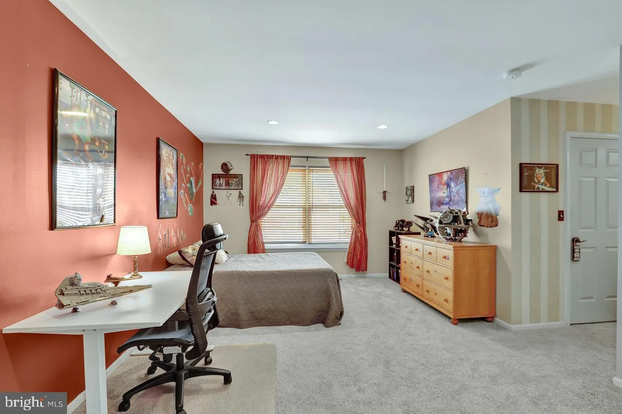 Burlington, New Jersey 08016, United States, 3 Bedrooms Bedrooms, ,4 BathroomsBathrooms,Residential,Pending,104981