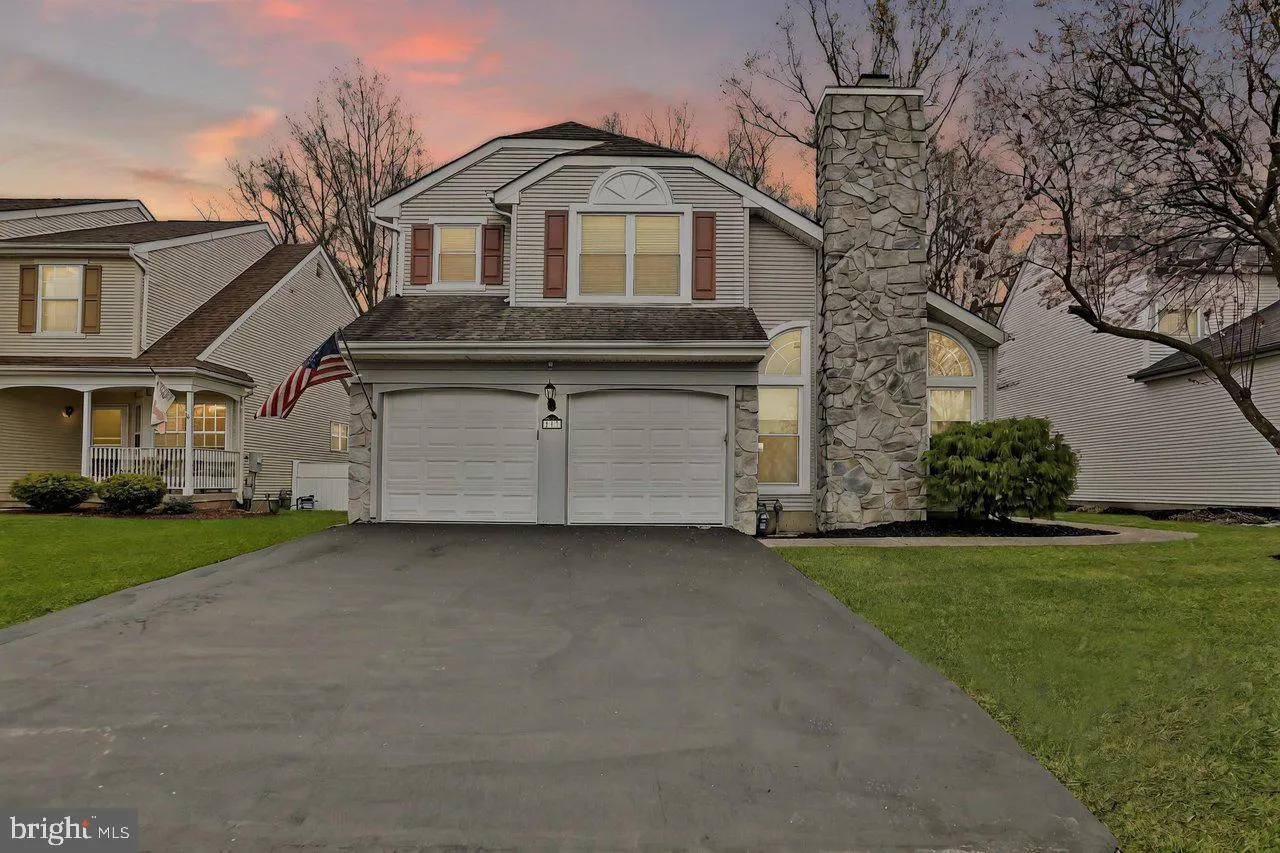 Burlington, New Jersey 08016, United States, 3 Bedrooms Bedrooms, ,4 BathroomsBathrooms,Residential,Pending,104981