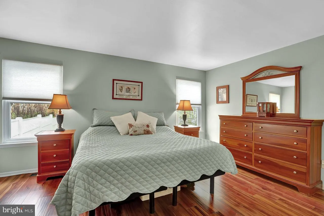 Burlington, New Jersey 08016, United States, 3 Bedrooms Bedrooms, ,4 BathroomsBathrooms,Residential,Pending,104981