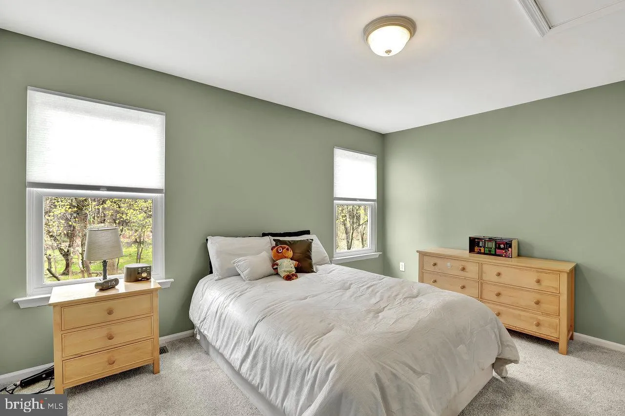 Burlington, New Jersey 08016, United States, 3 Bedrooms Bedrooms, ,4 BathroomsBathrooms,Residential,Pending,104981