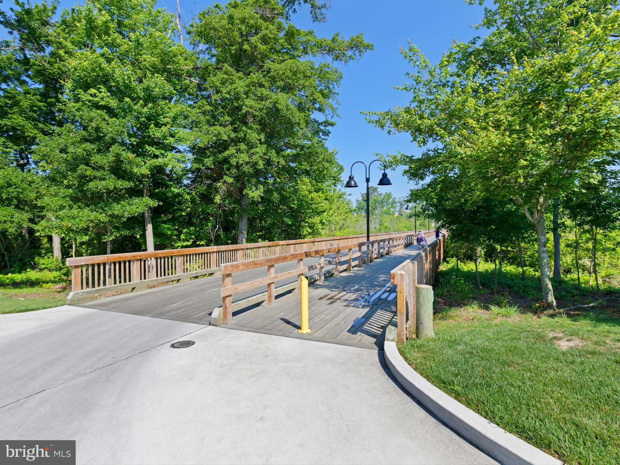 PLANTATION LAKES - Residential