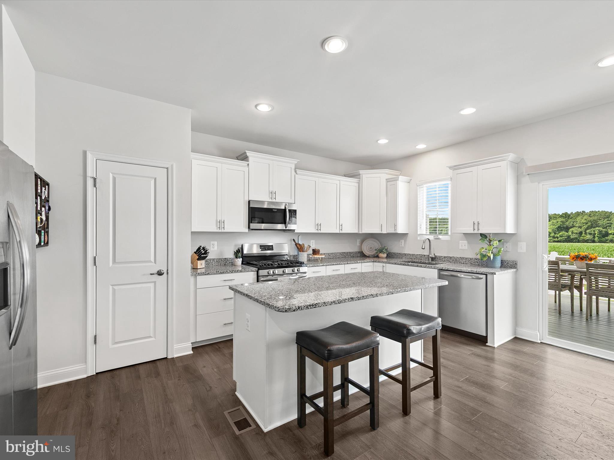 PLANTATION LAKES - Residential