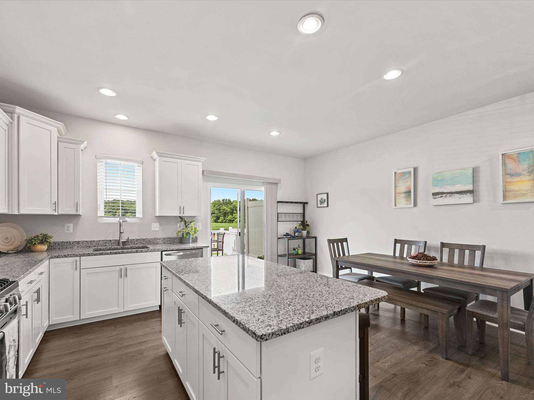 PLANTATION LAKES - Residential