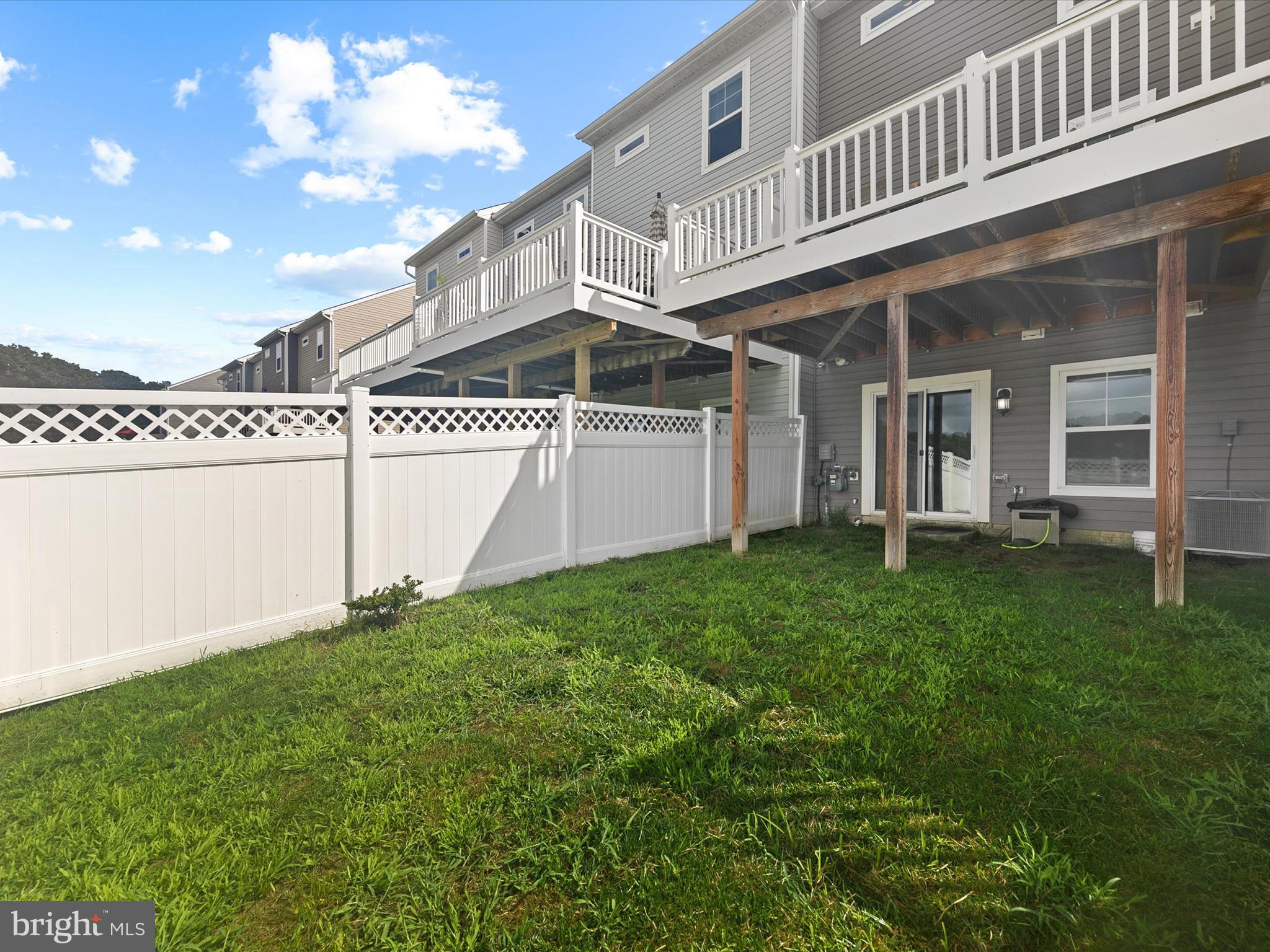 PLANTATION LAKES - Residential