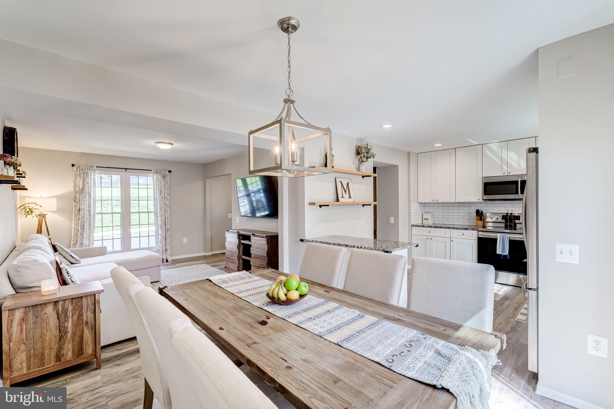 BURKE CENTRE - Residential