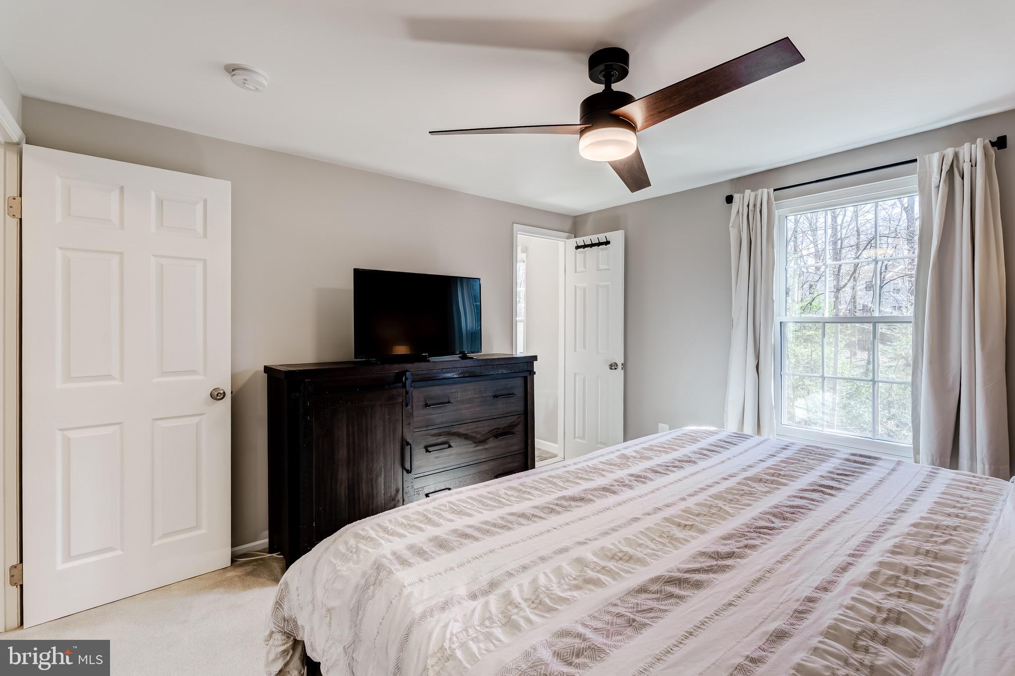 BURKE CENTRE - Residential