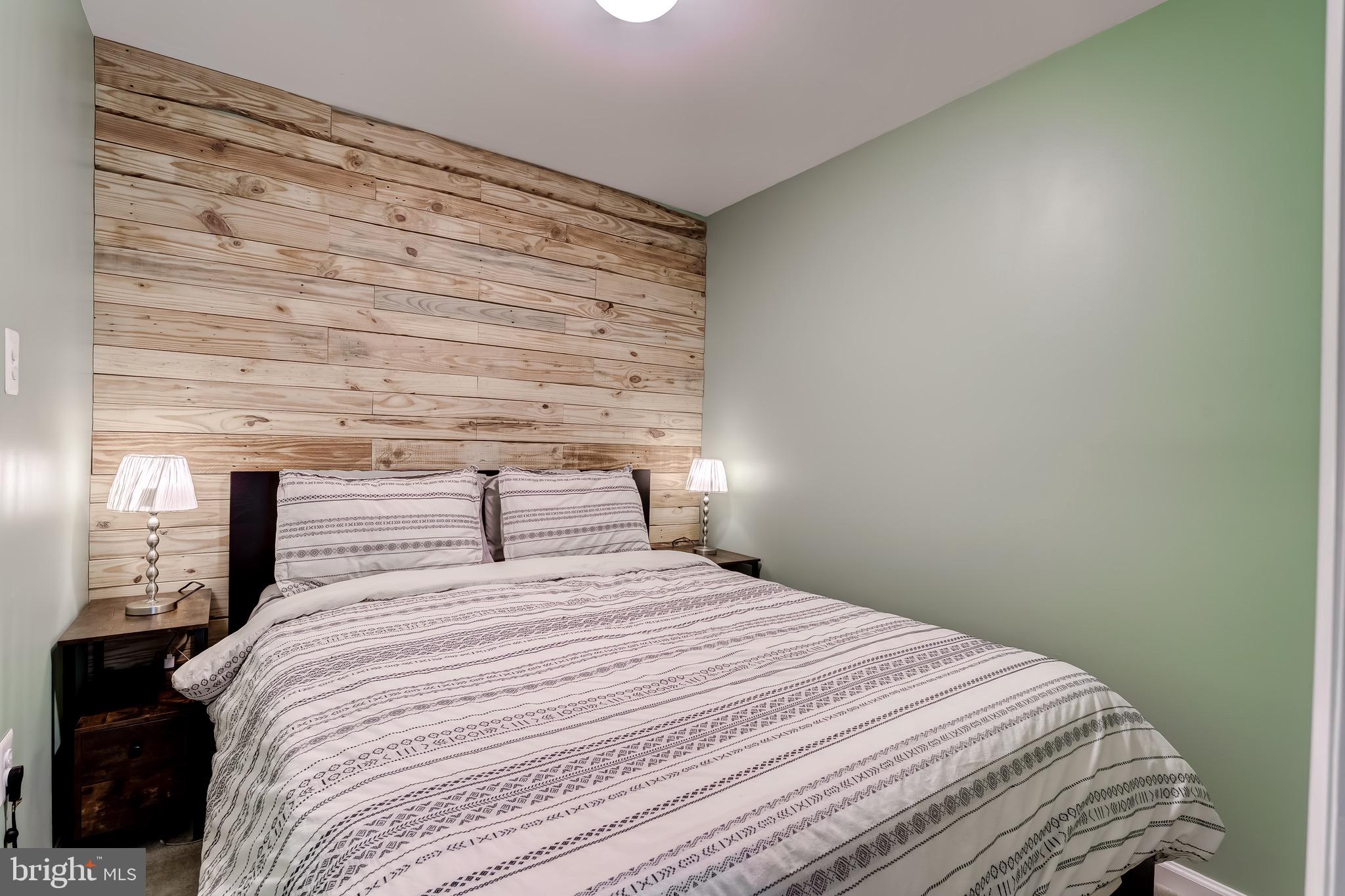 BURKE CENTRE - Residential