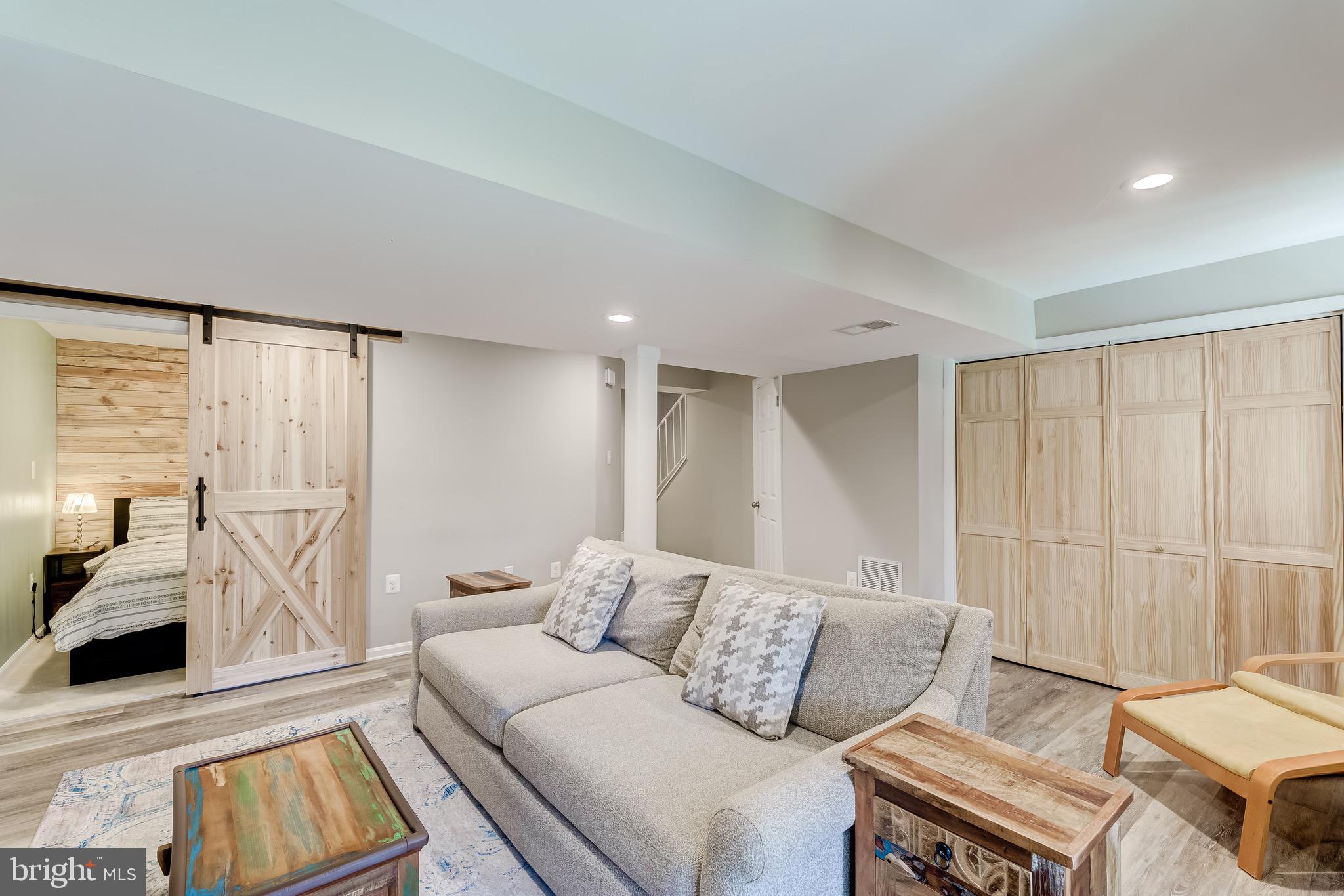 BURKE CENTRE - Residential