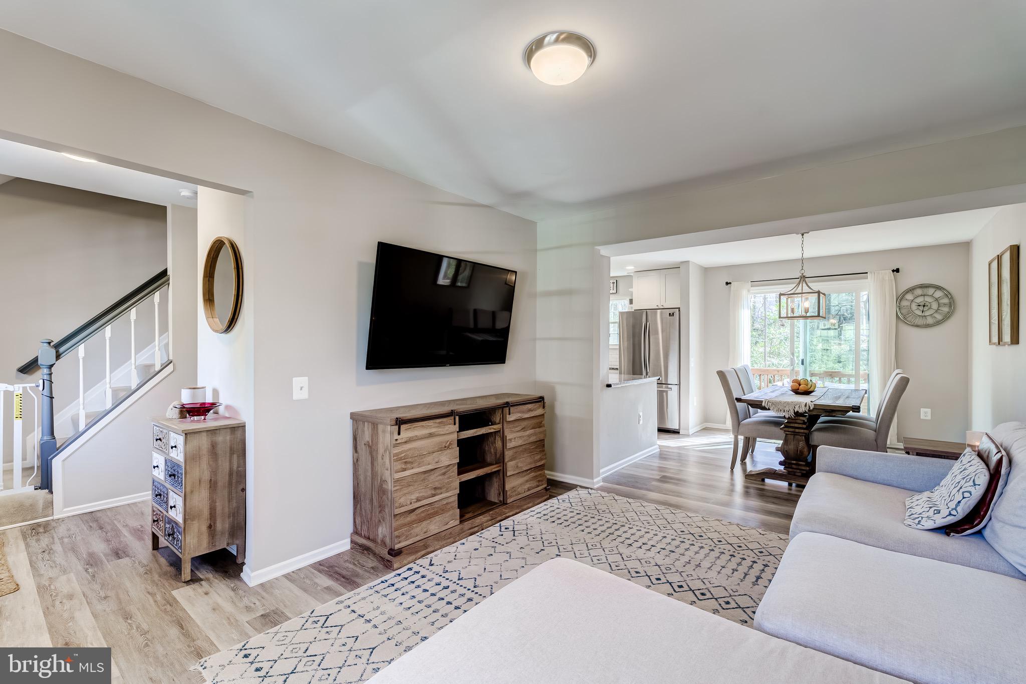 BURKE CENTRE - Residential