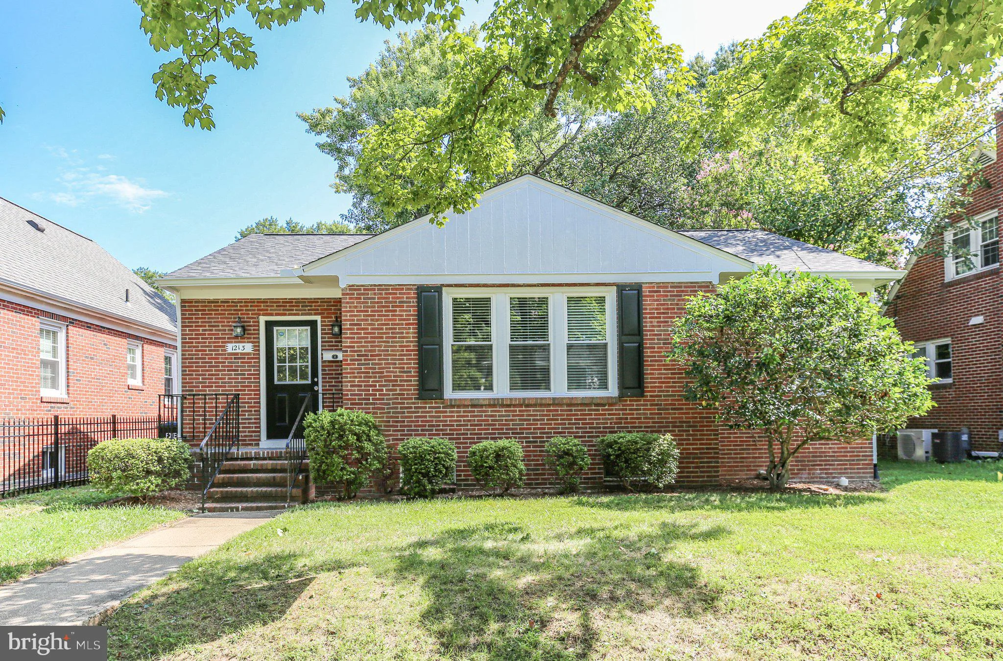1213 Stafford Avenue
