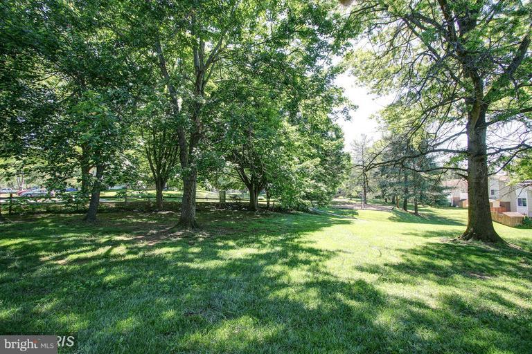 GERMANTOWN PARK - Residential Lease