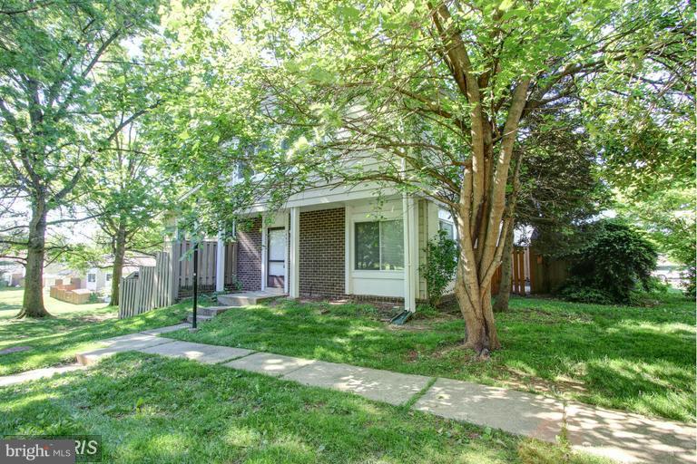 GERMANTOWN PARK - Residential Lease