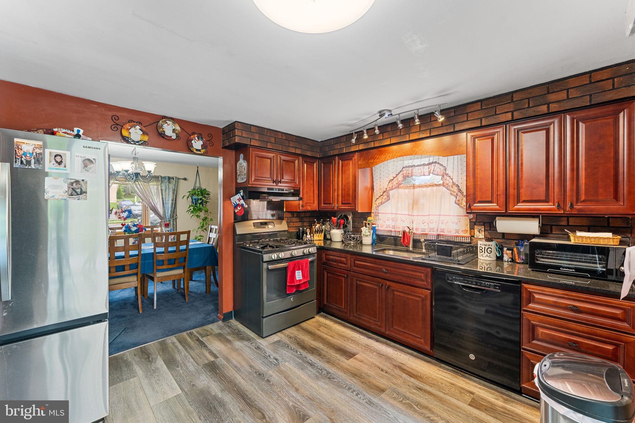 SOMERTON ESTS - Residential