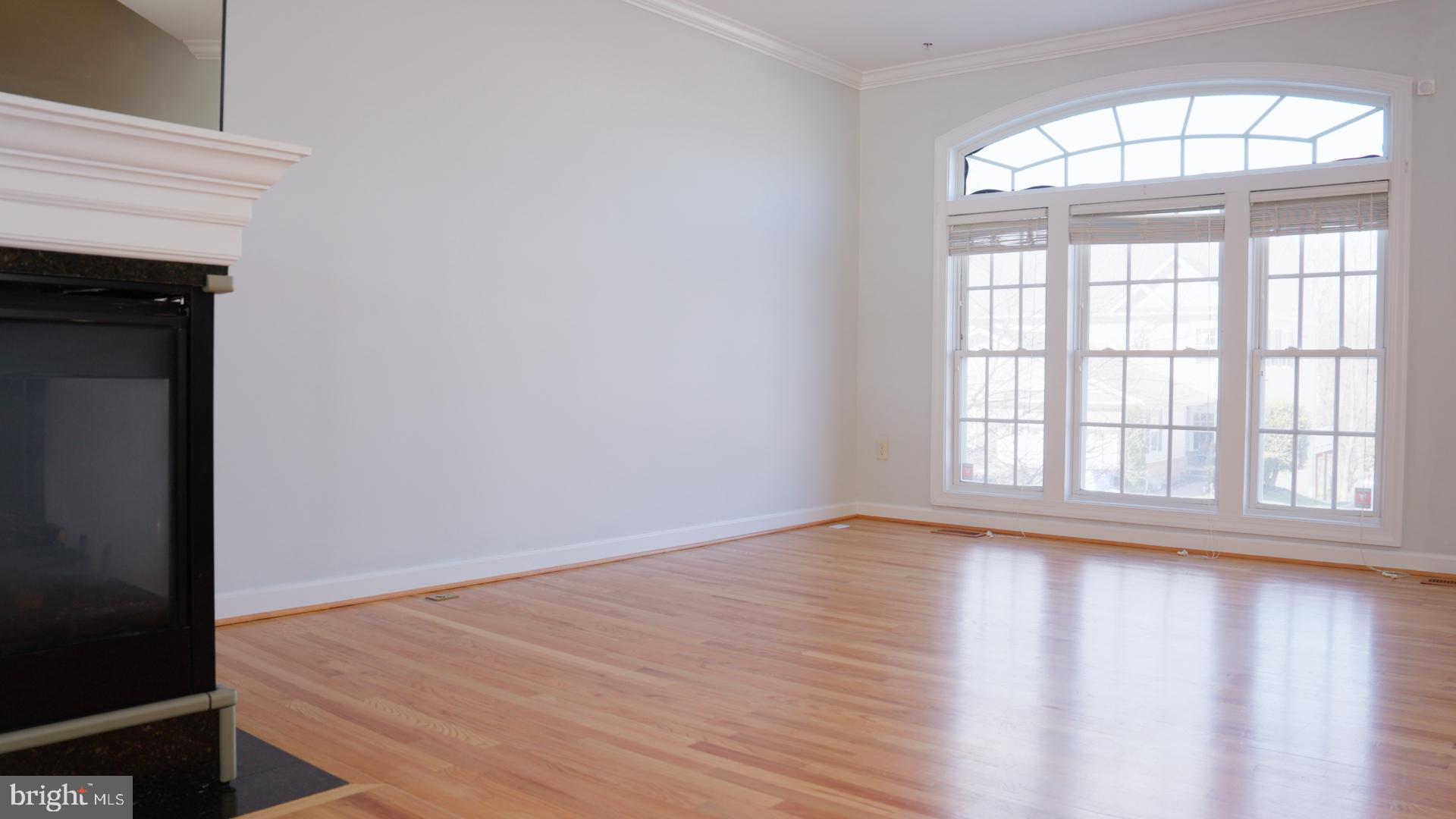 WAVERLY WOODS - Residential