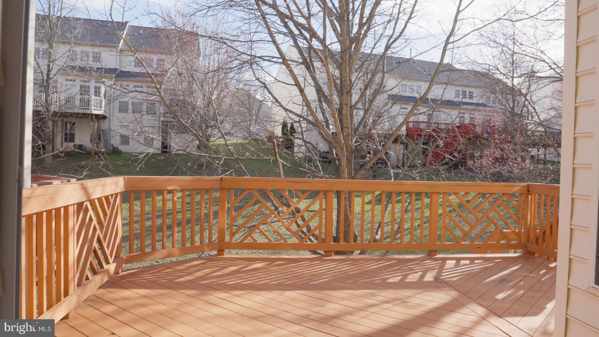 WAVERLY WOODS - Residential