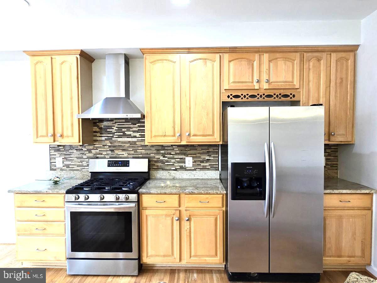 WAVERLY WOODS - Residential