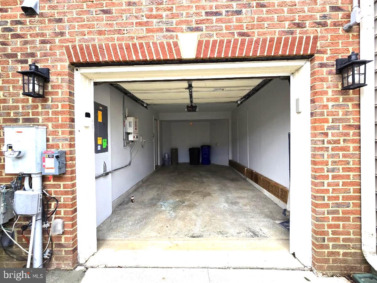 WAVERLY WOODS - Residential