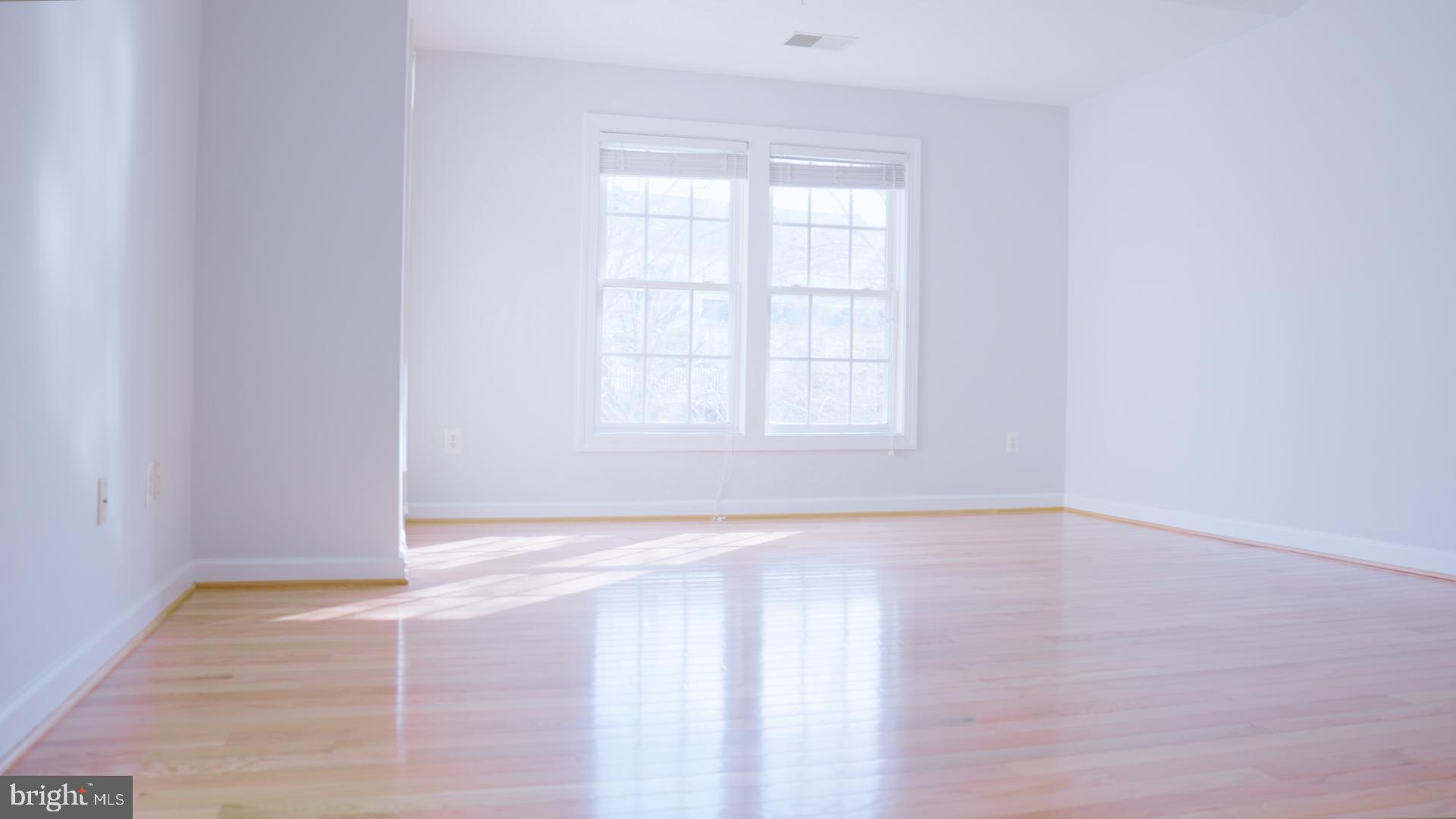 WAVERLY WOODS - Residential